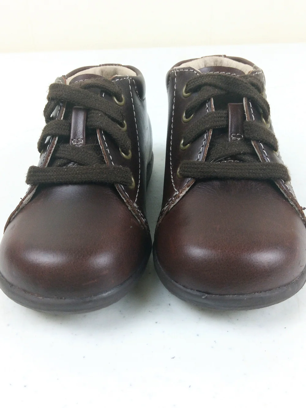 Stride Rite SRT Elliot Walker Trainer Shoes Size 6.5 Brown Leather Lace Up